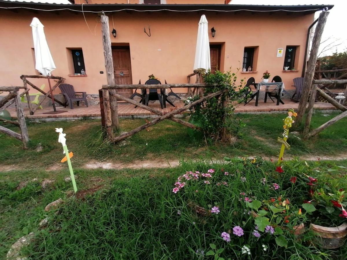 Bed and Breakfast Casale Cavatella Сермонета Екстер'єр фото