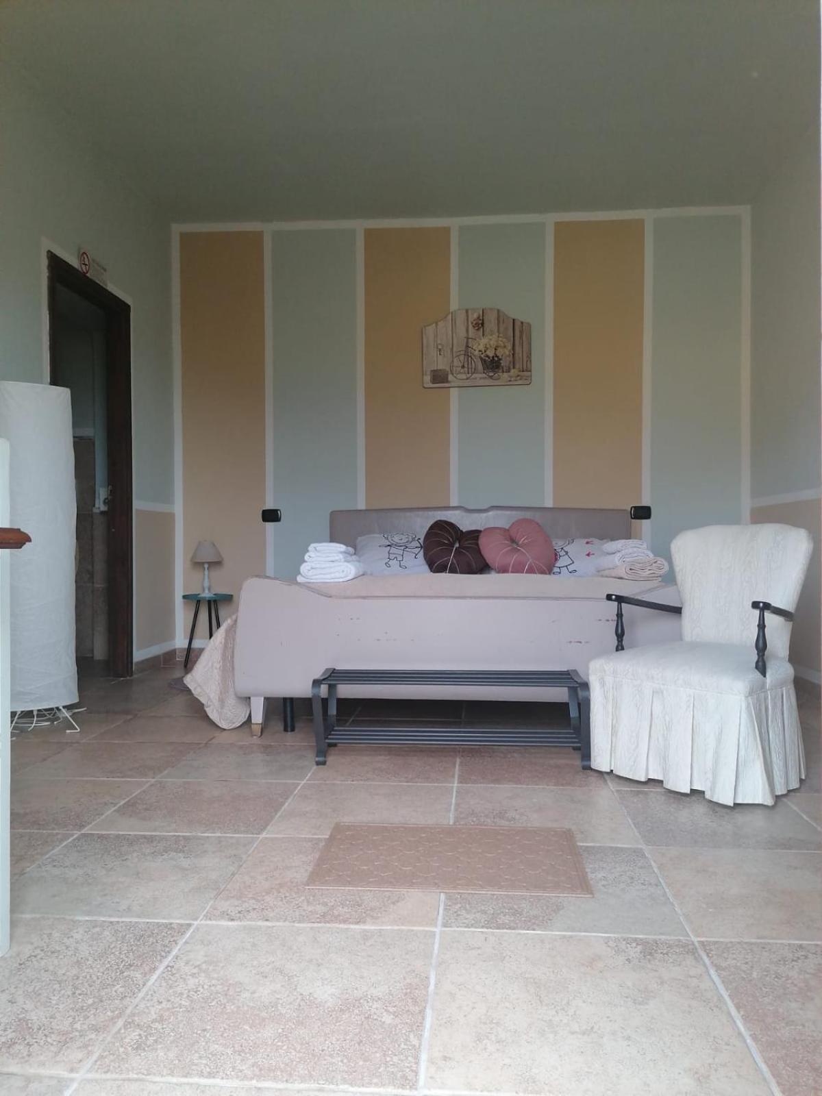 Bed and Breakfast Casale Cavatella Сермонета Екстер'єр фото