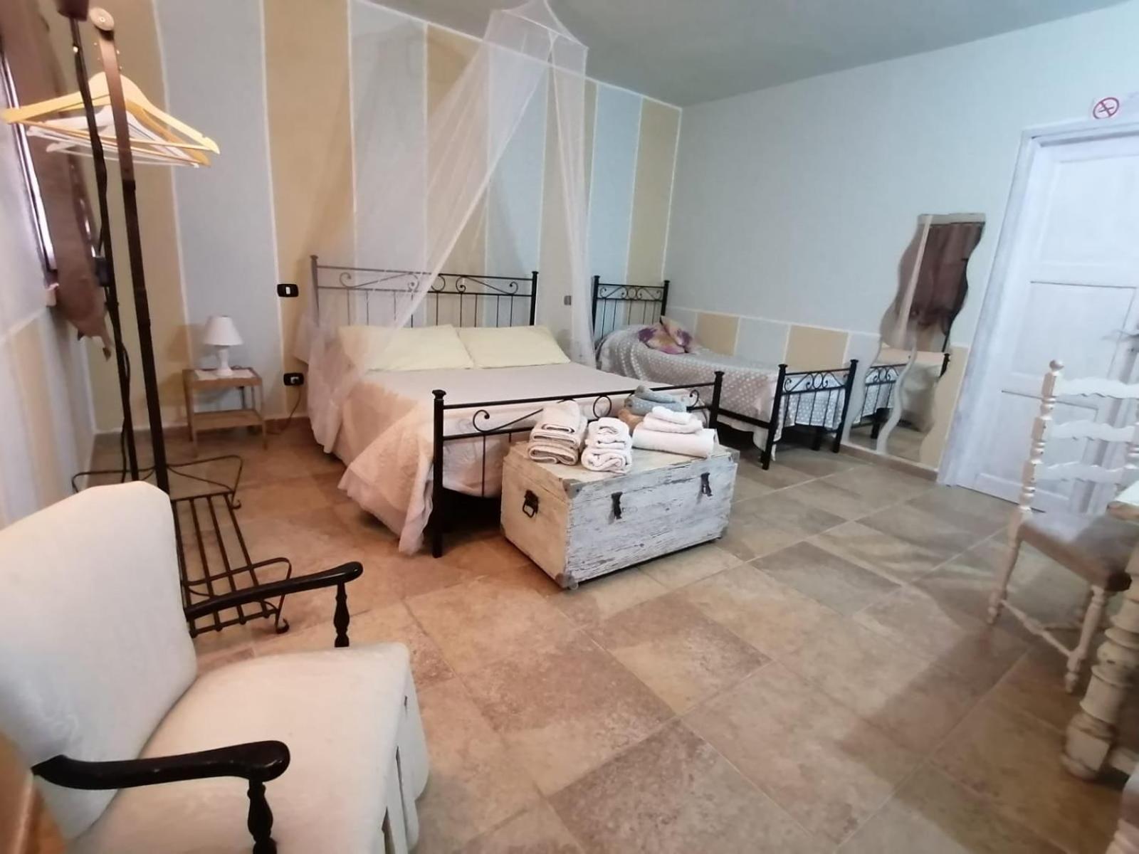 Bed and Breakfast Casale Cavatella Сермонета Екстер'єр фото