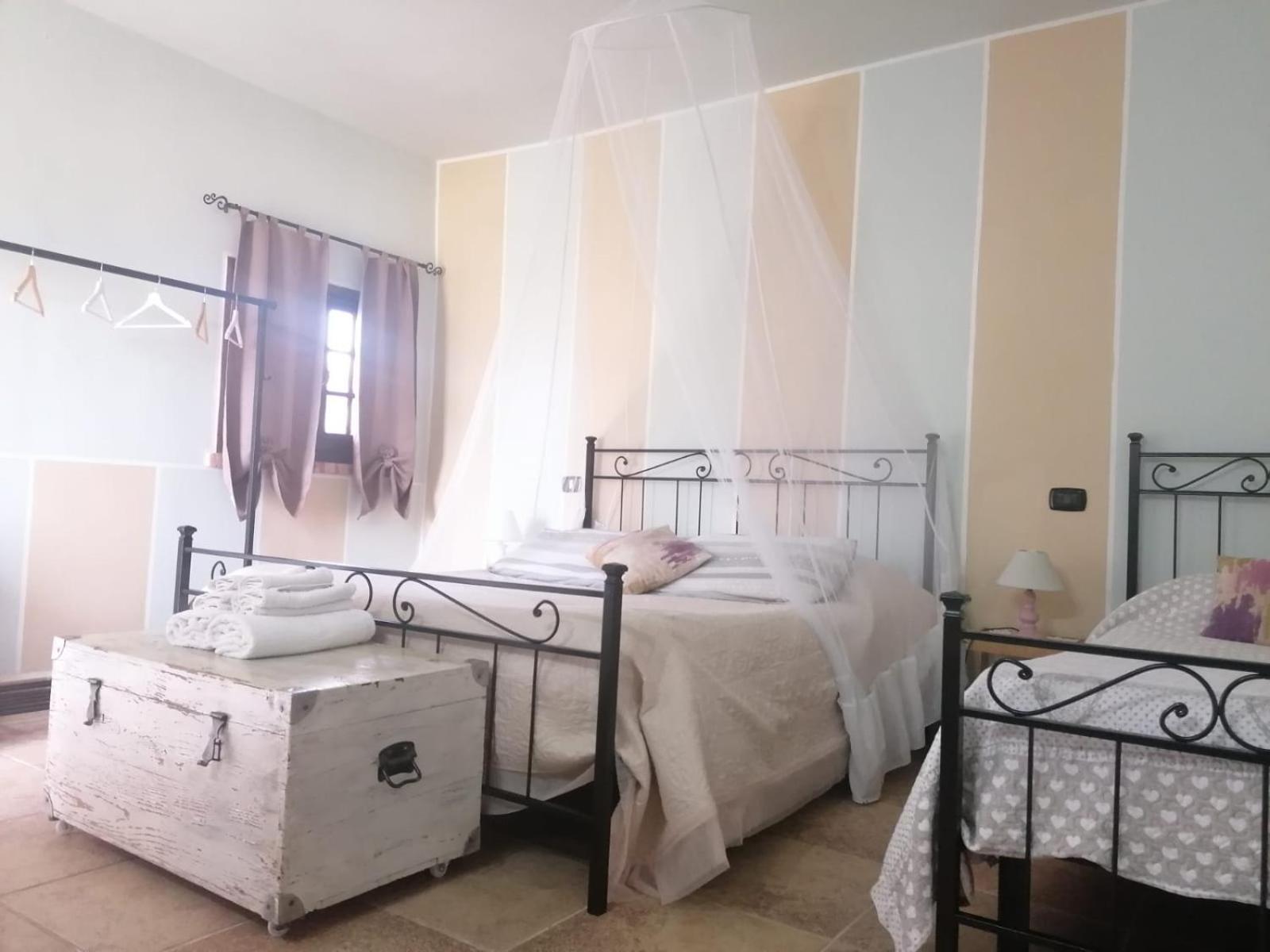 Bed and Breakfast Casale Cavatella Сермонета Екстер'єр фото