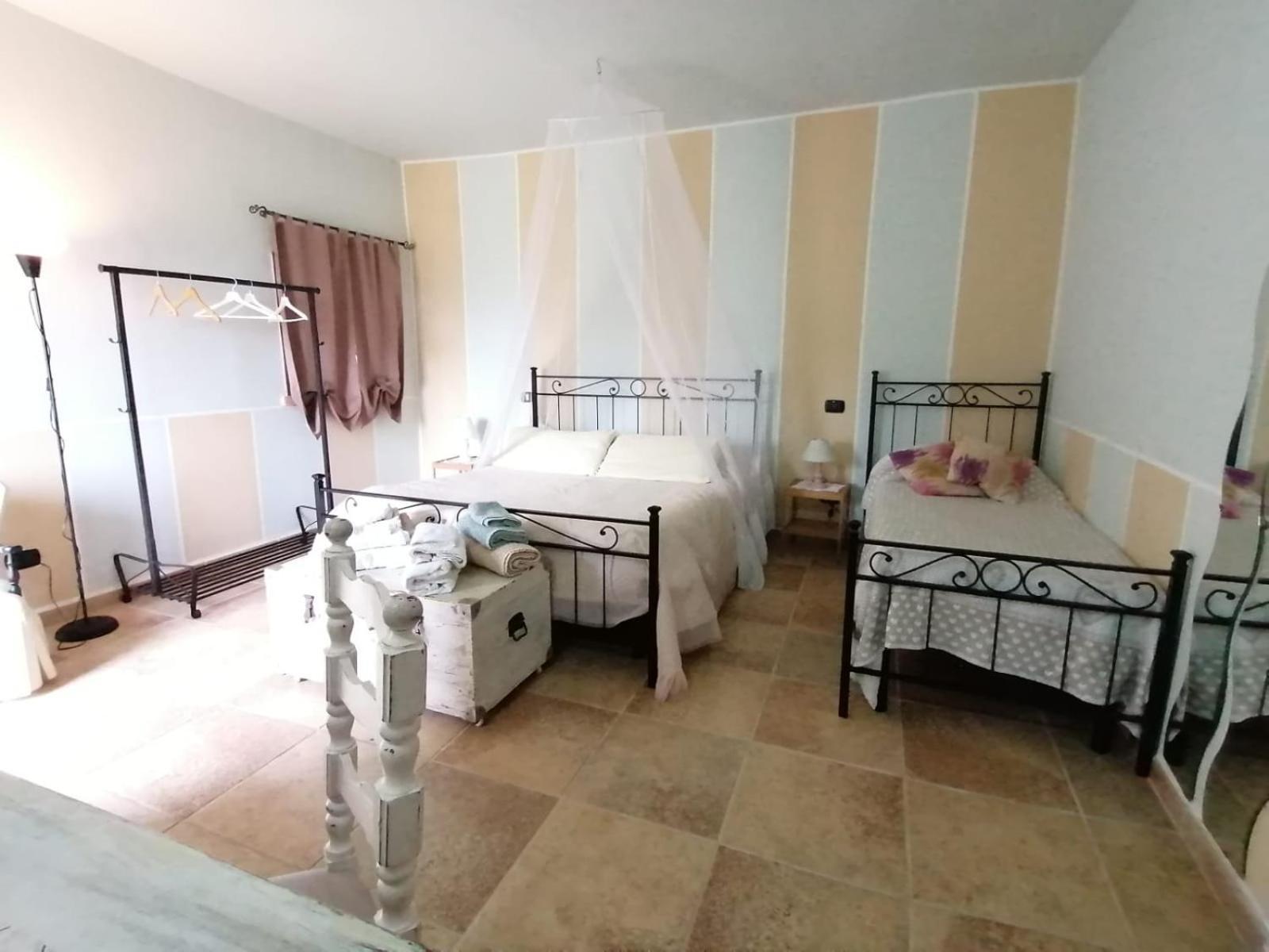 Bed and Breakfast Casale Cavatella Сермонета Екстер'єр фото